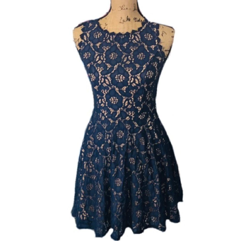 Jodi Kristopher blue lace dress size 5‎